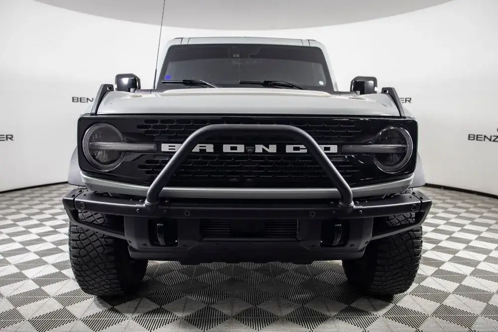 2021 Ford Bronco First Edition Advanced 4x4 photo 5