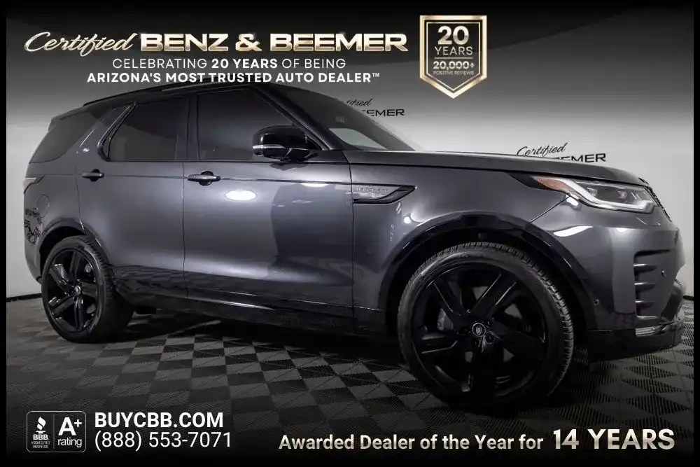 2025 Land Rover Discovery P360 Dynamic SE's photo