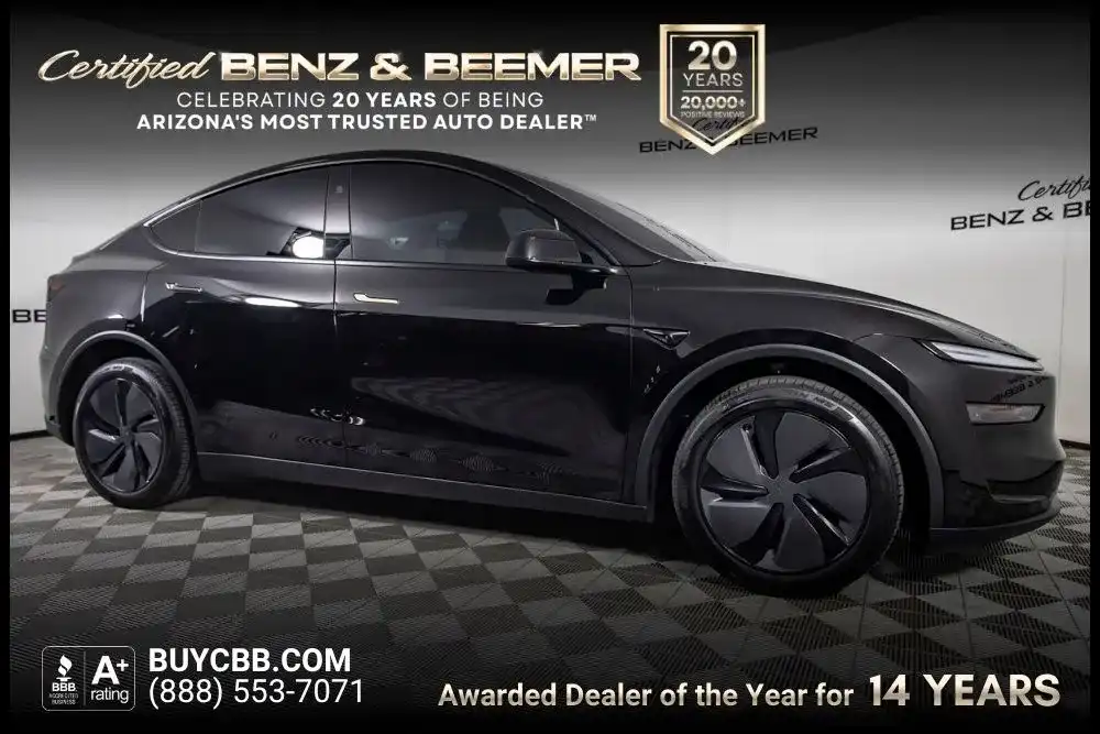 2026 Tesla Model Y's photo