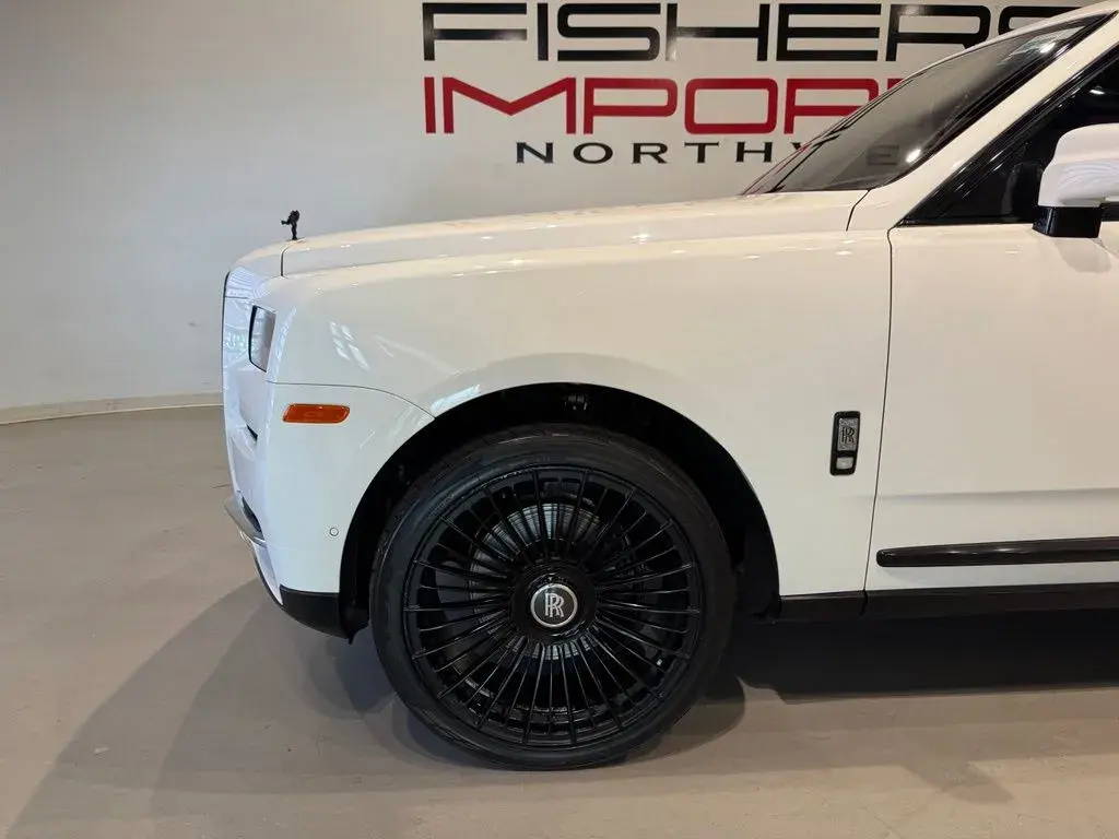 2020 Rolls-Royce Cullinan Base photo 3