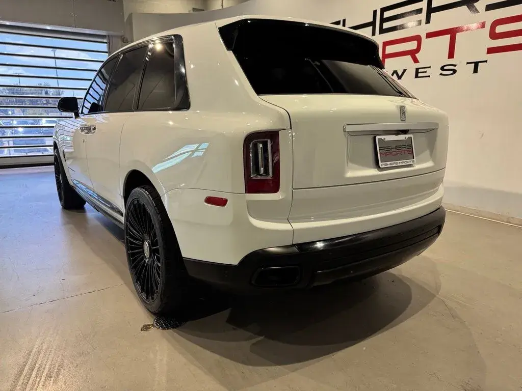 2020 Rolls-Royce Cullinan Base photo 5
