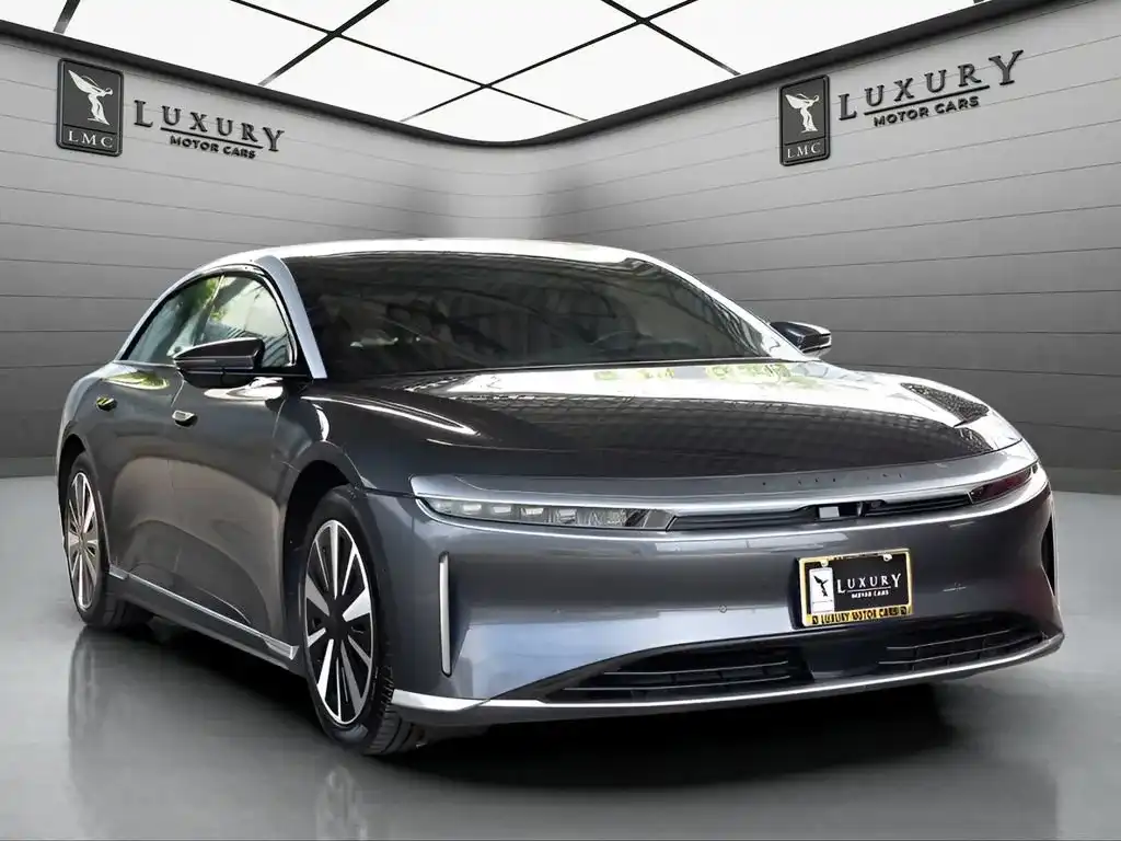 2023 Lucid Air Touring's photo