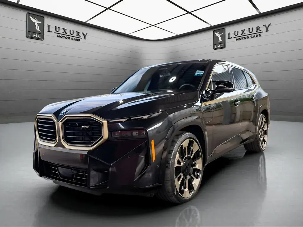 2024 BMW XM Base photo 4