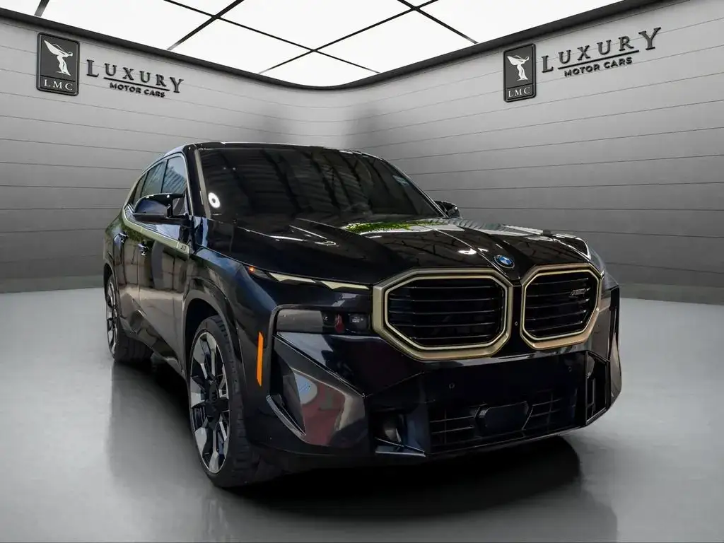 2024 BMW XM Base photo 1