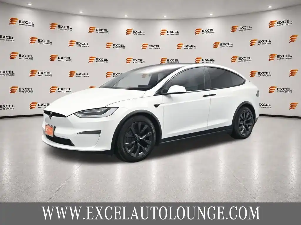 2022 Tesla Model X Long Range's photo