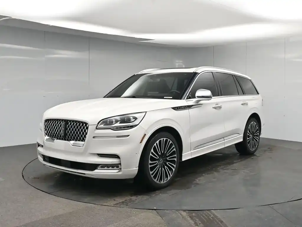 2020 Lincoln Aviator Black Label AWD's photo