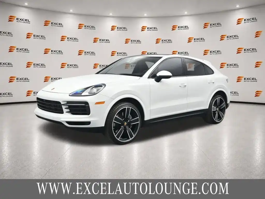 2023 Porsche Cayenne Base's photo