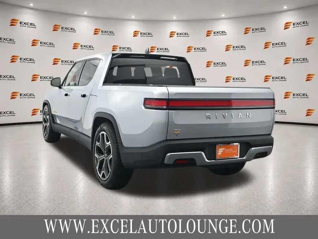 2022 Rivian R1T Launch Edition photo 3
