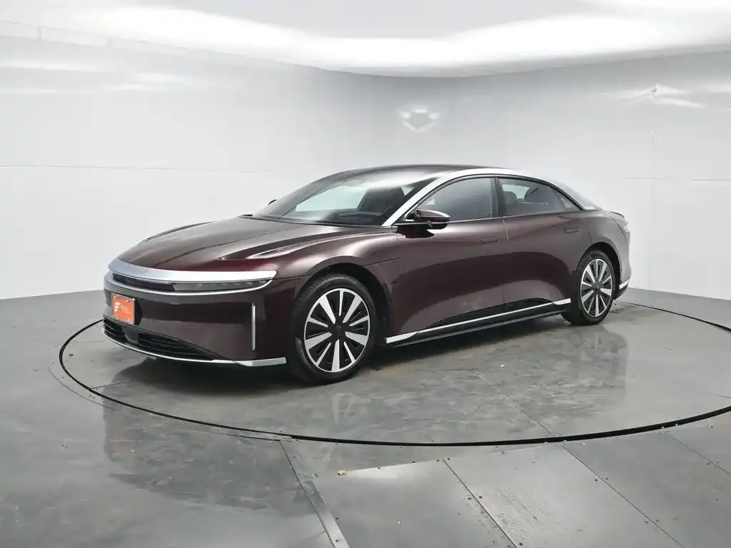 2024 Lucid Air Touring's photo
