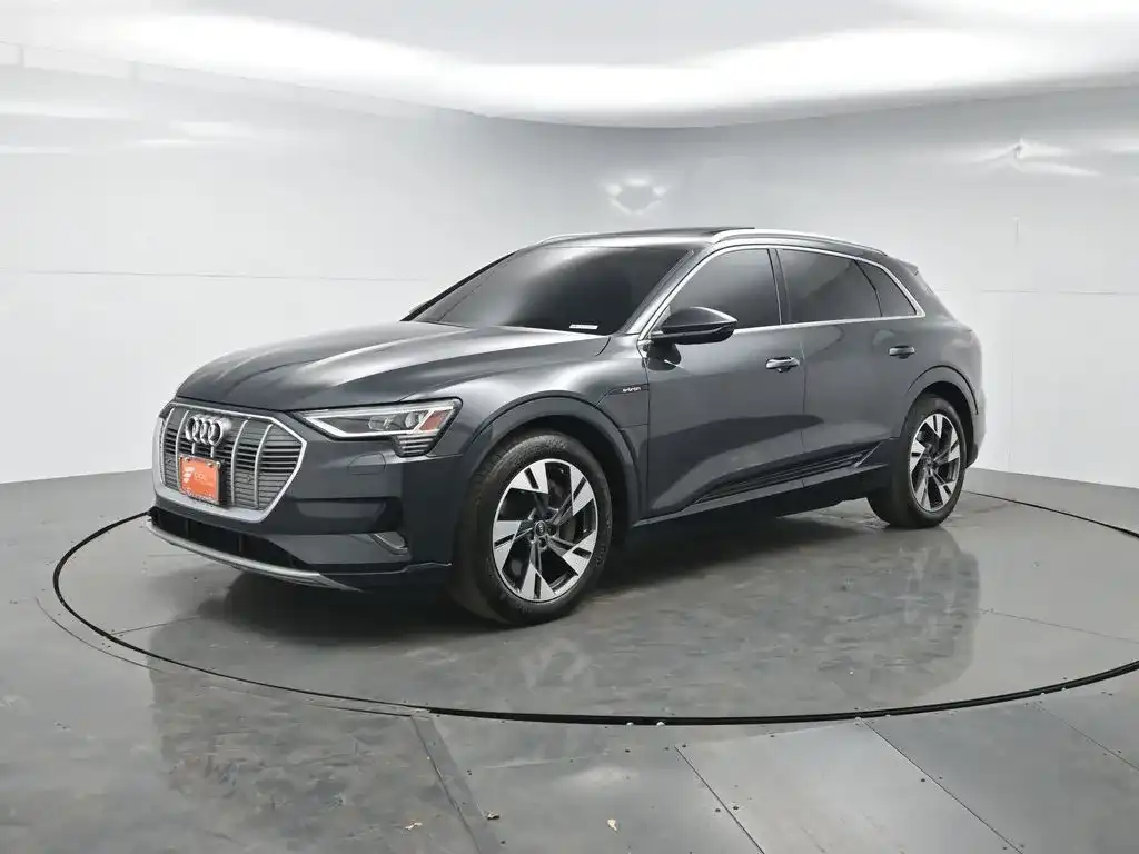2022 Audi e-tron 95 kWh Premium quattro's photo