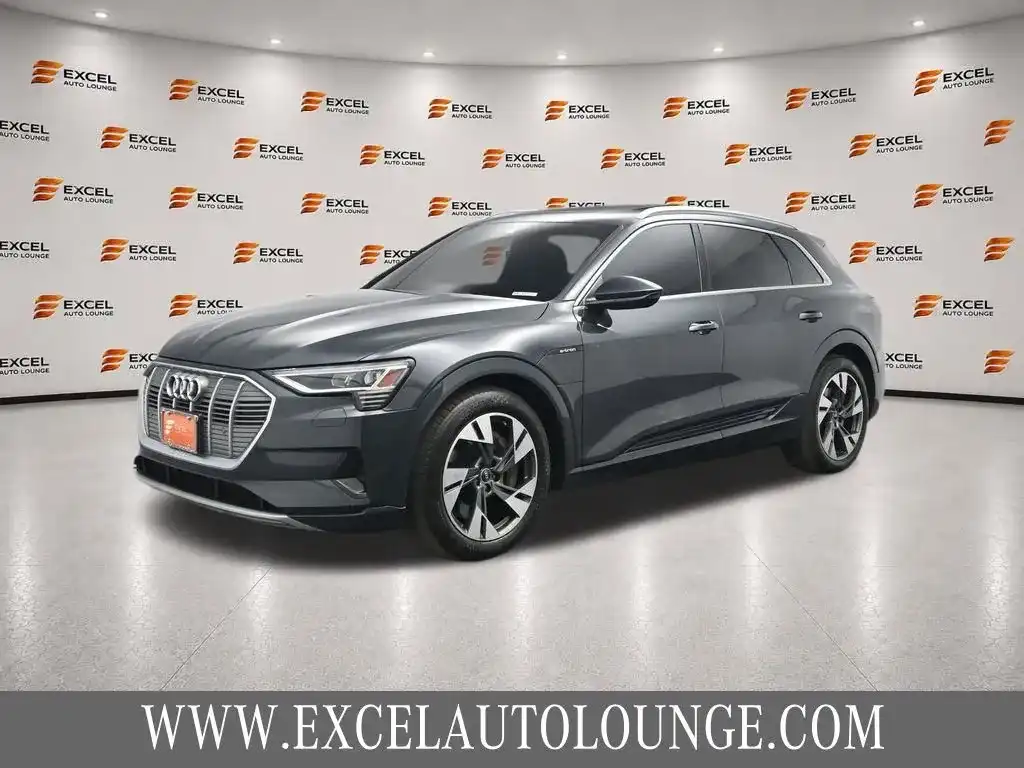 2022 Audi e-tron 95 kWh Premium quattro's photo