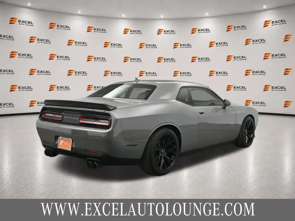 2023 Dodge Challenger R/T Scat Pack photo 5