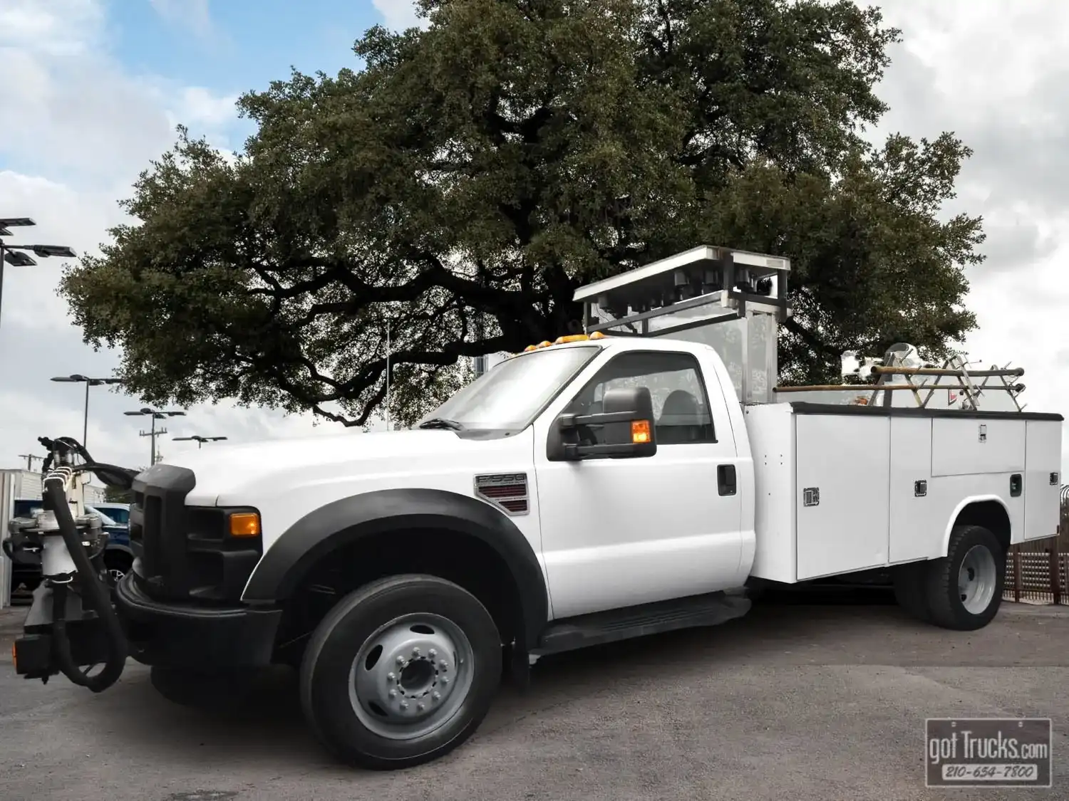 2009 Ford F-550's photo