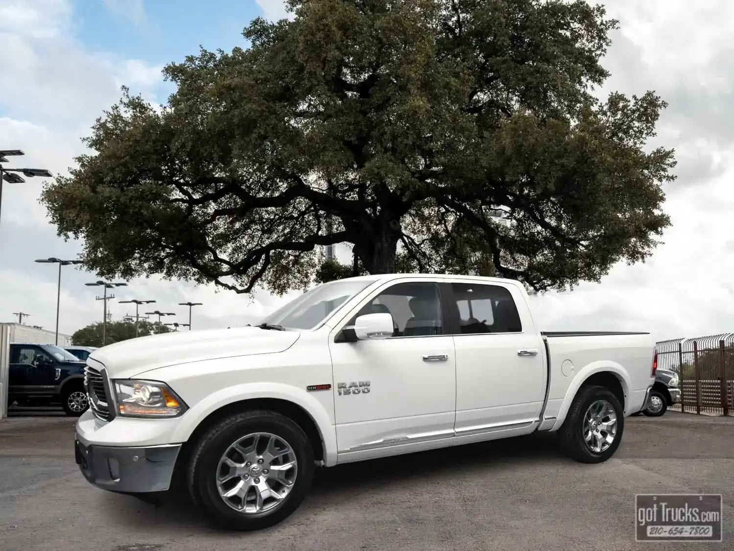 2018 RAM 1500 Laramie Limited 4x4 Crew Cab 5'7's photo