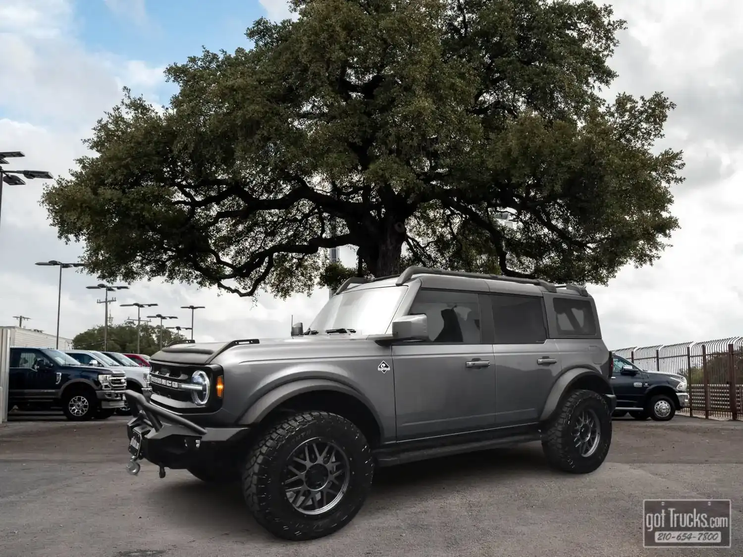 2023 Ford Bronco Outer Banks 4x4's photo