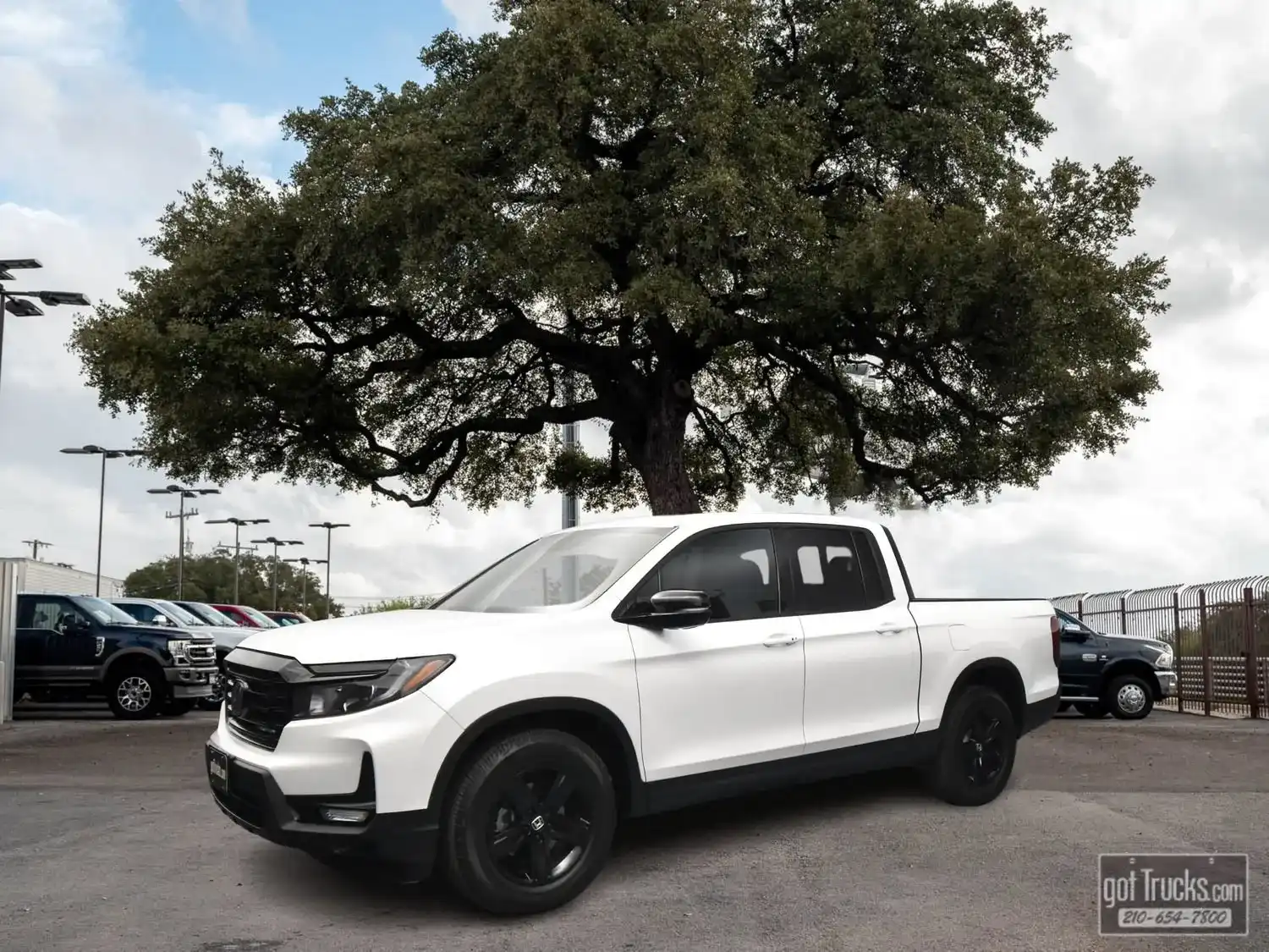 2021 Honda Ridgeline Black Edition's photo