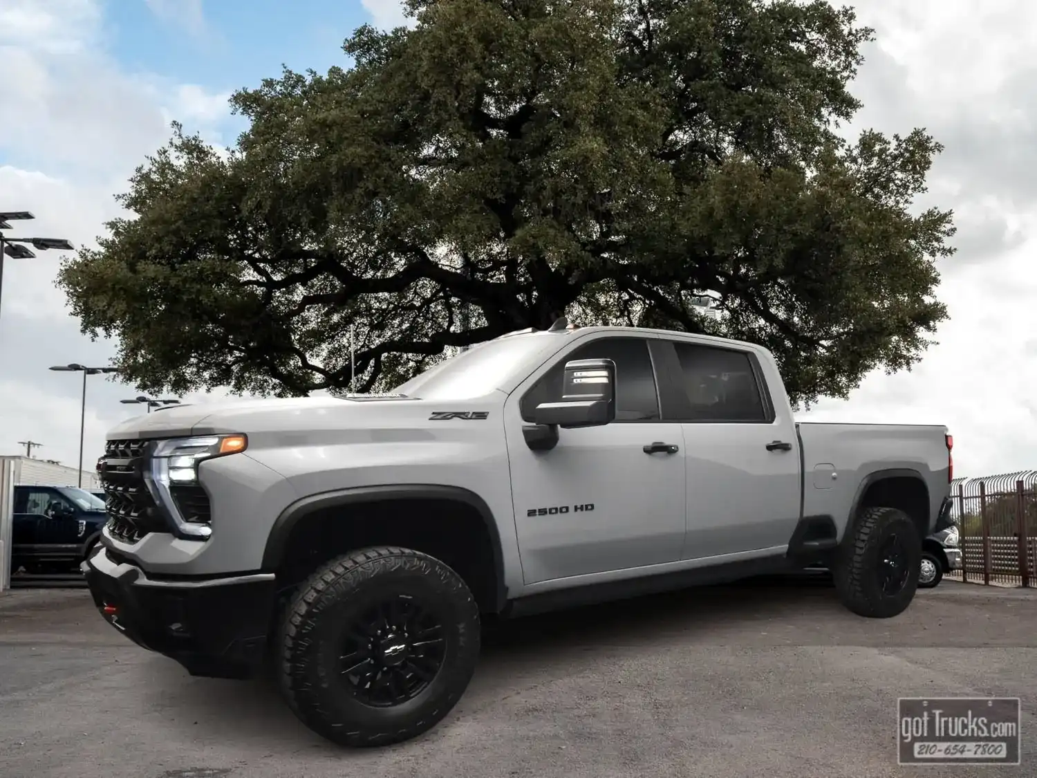 2025 Chevrolet Silverado HD ZR2 4WD Crew Cab Standard Box's photo