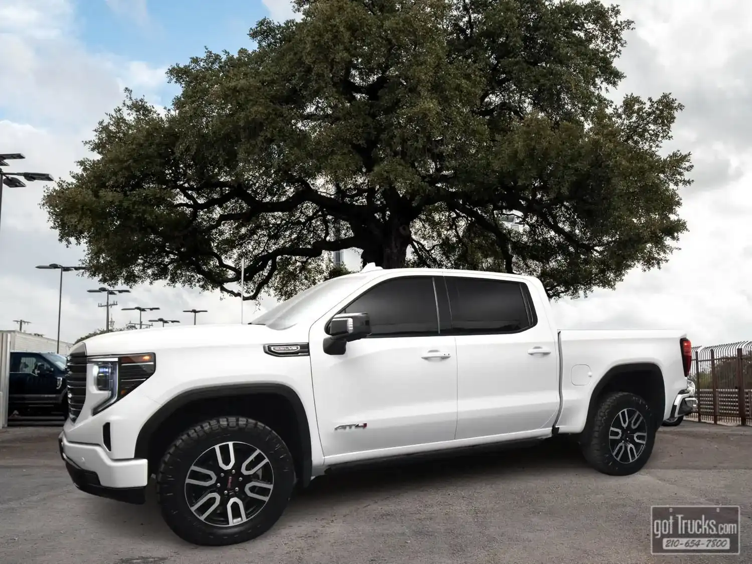 2023 GMC Sierra 4WD Crew Cab Short Box AT4's photo