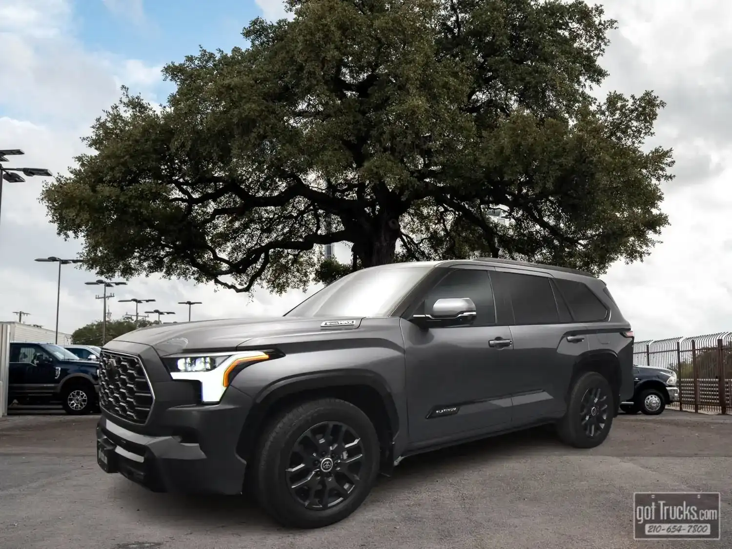 2024 Toyota Sequoia Platinum 2WD i-FORCE MAX Hybrid's photo