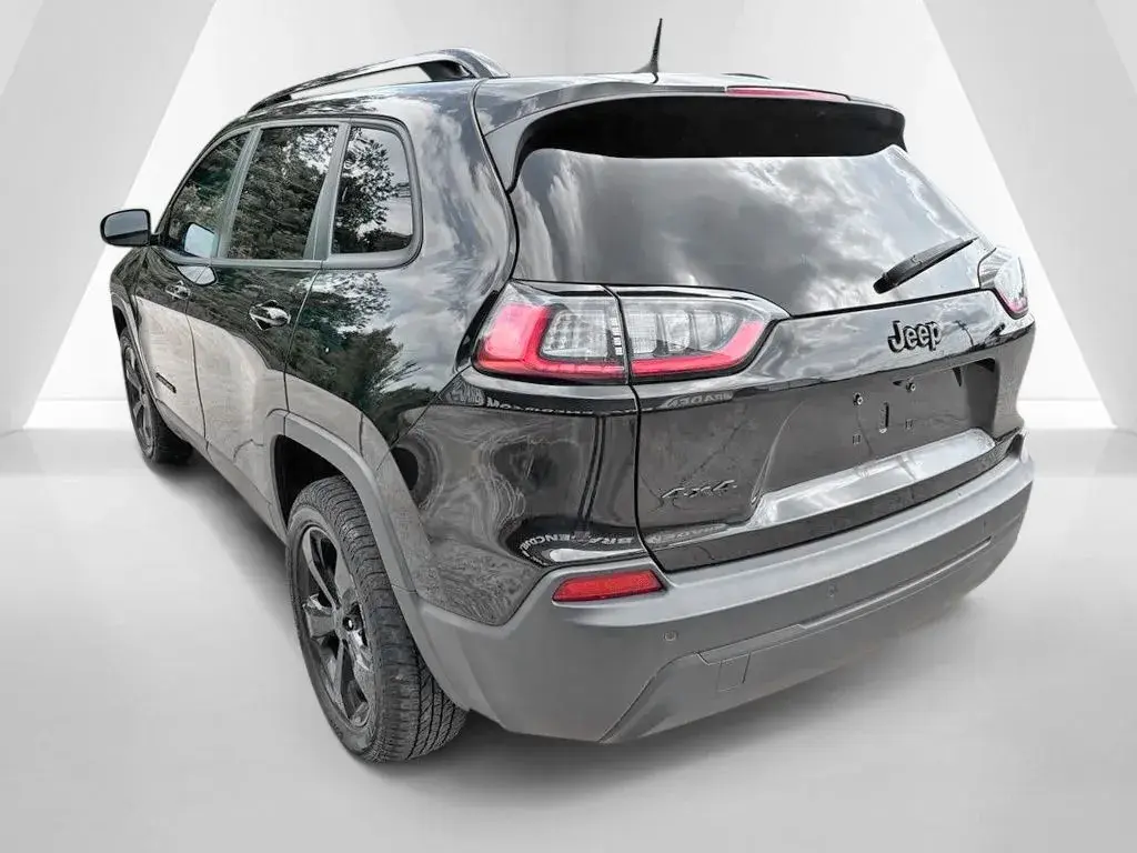 2020 Jeep Cherokee Latitude Plus 4X4 photo 5