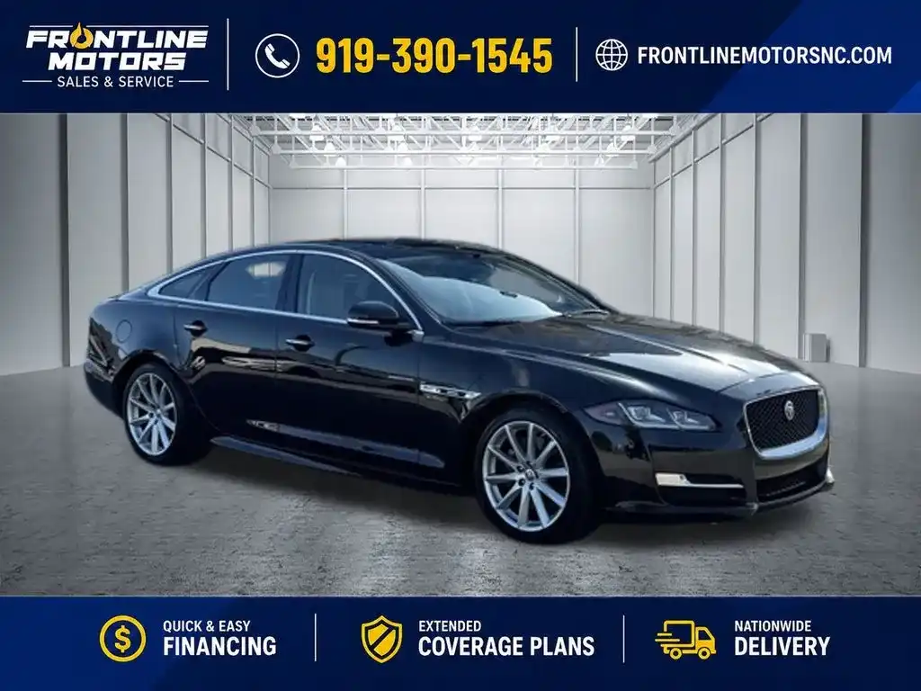 2016 Jaguar XJ R-Sport's photo