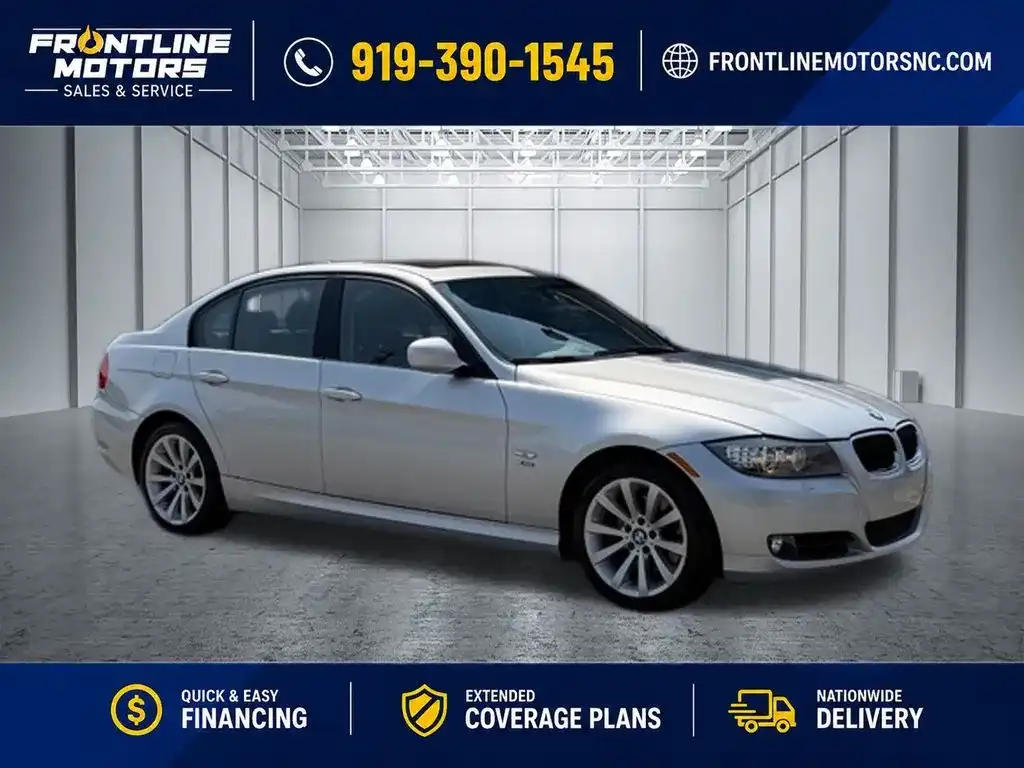 2011 BMW 3 Series 328i xDrive Sedan's photo