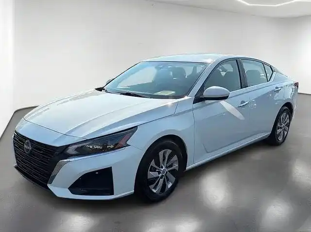 2023 Nissan Altima 2.5 S's photo
