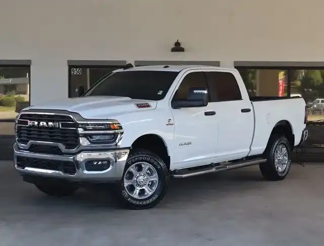 2025 RAM 2500 Big Horn 4WD Crew Cab SWB's photo