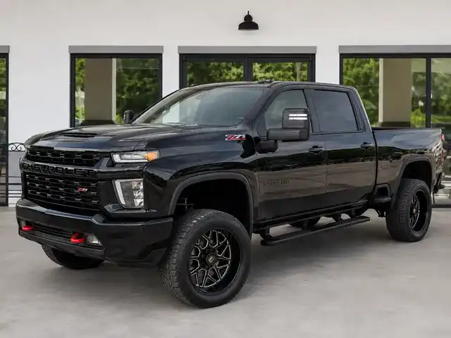2022 Chevrolet Silverado HD LTZ 4WD Crew Cab Standard Box's photo