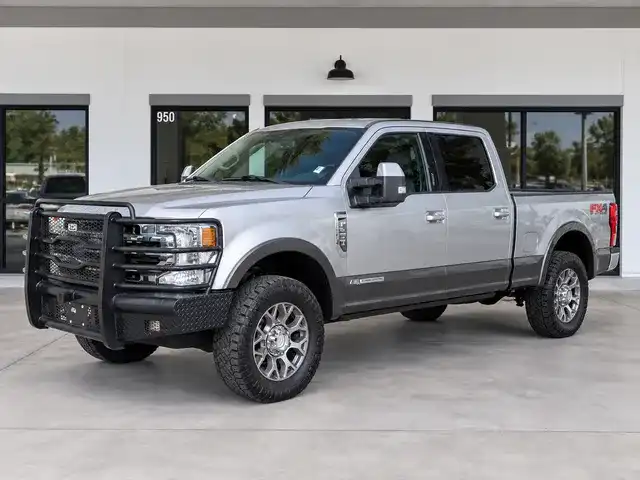 2020 Ford F-250 Lariat 4WD Crew Cab 6-3/4' Box's photo