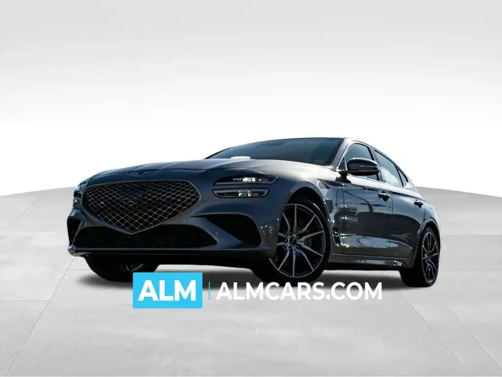 2025 Genesis G70 2.5T Standard's photo