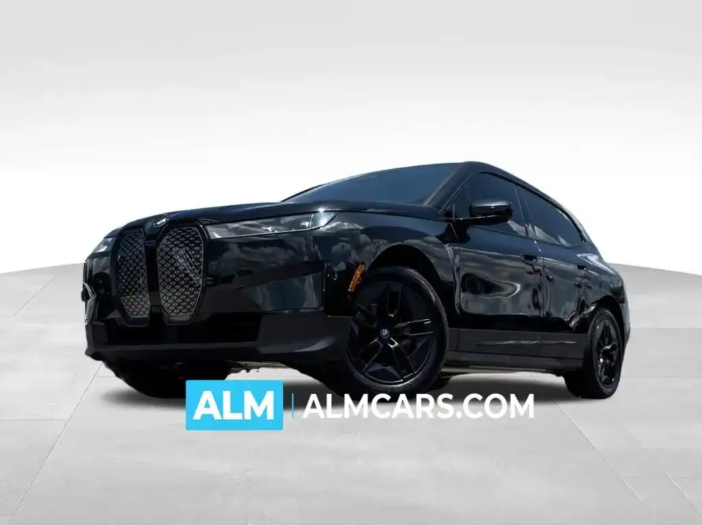 2024 BMW iX xDrive50's photo