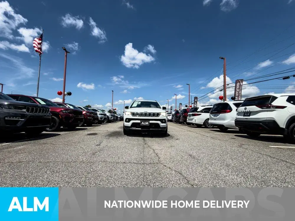 2024 Jeep Compass Latitude 4X4 photo 4