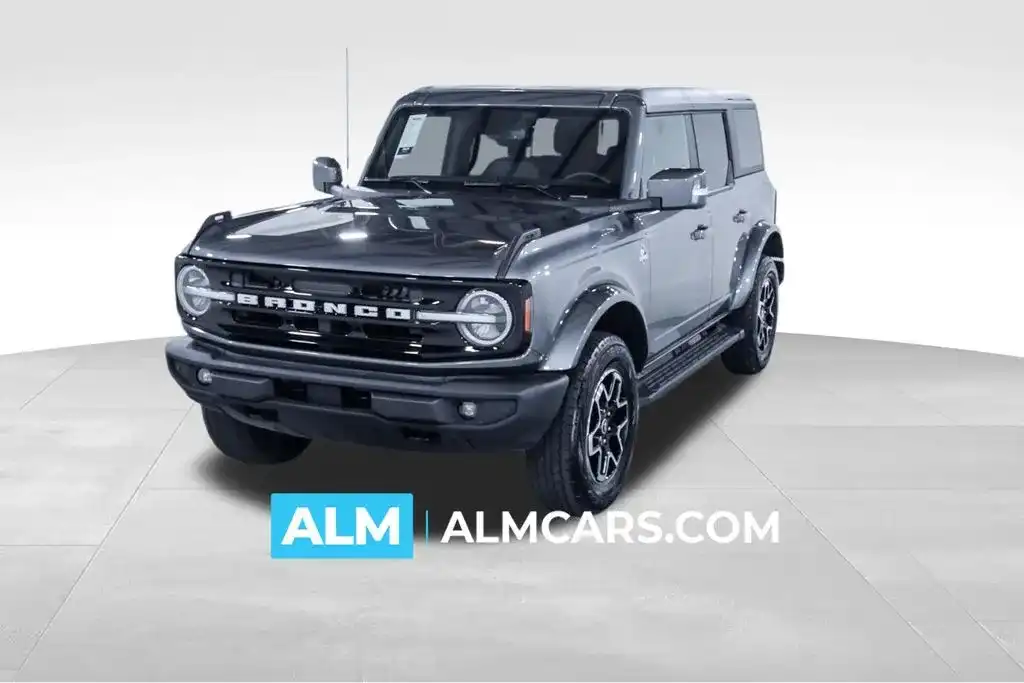 2023 Ford Bronco Outer Banks 4x4's photo