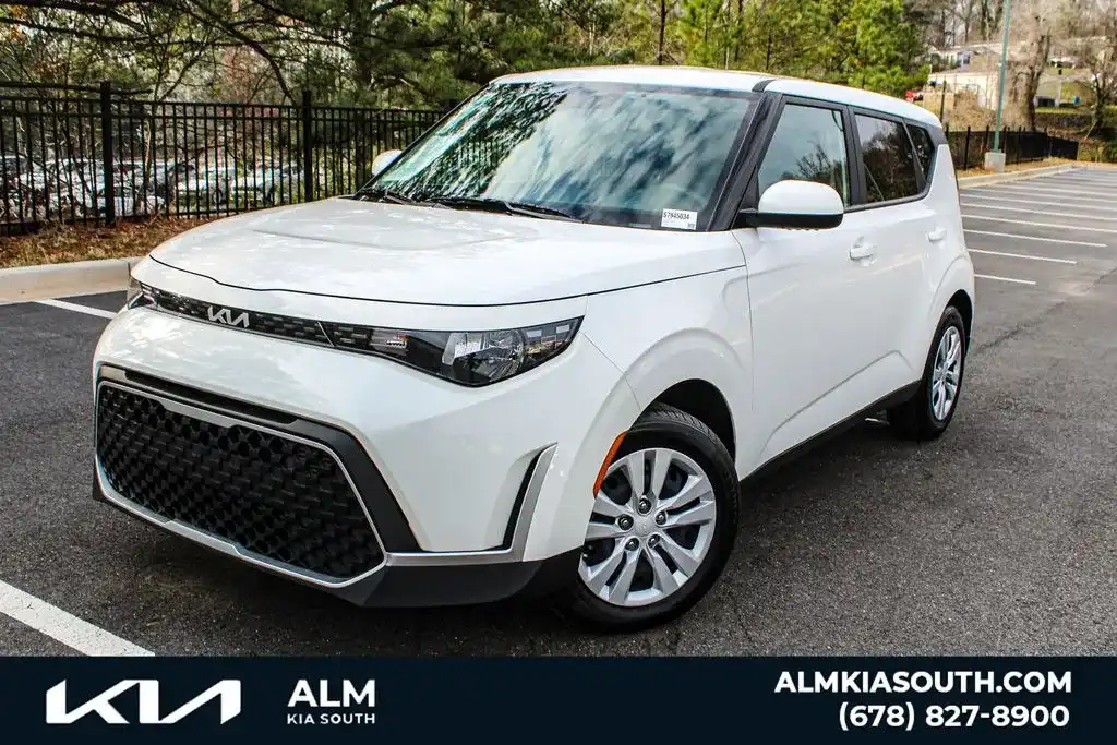 2025 Kia Soul 2.0L LX IVT's photo