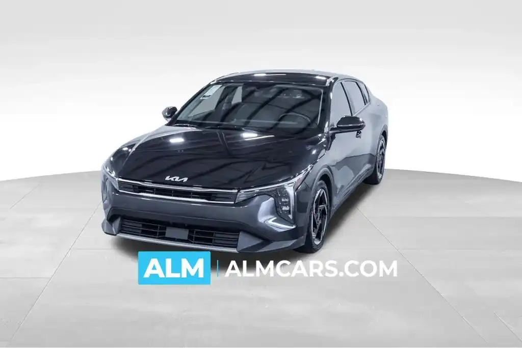 2025 Kia K4 EX AT's photo