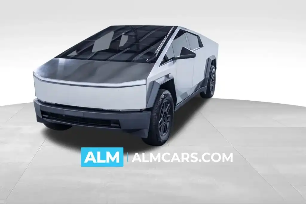 2024 Tesla Cybertruck AWD's photo
