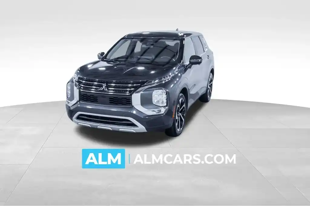2024 Mitsubishi Outlander SE FWD's photo