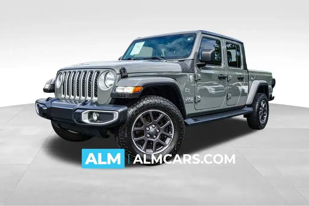 2021 Jeep Gladiator Overland's photo