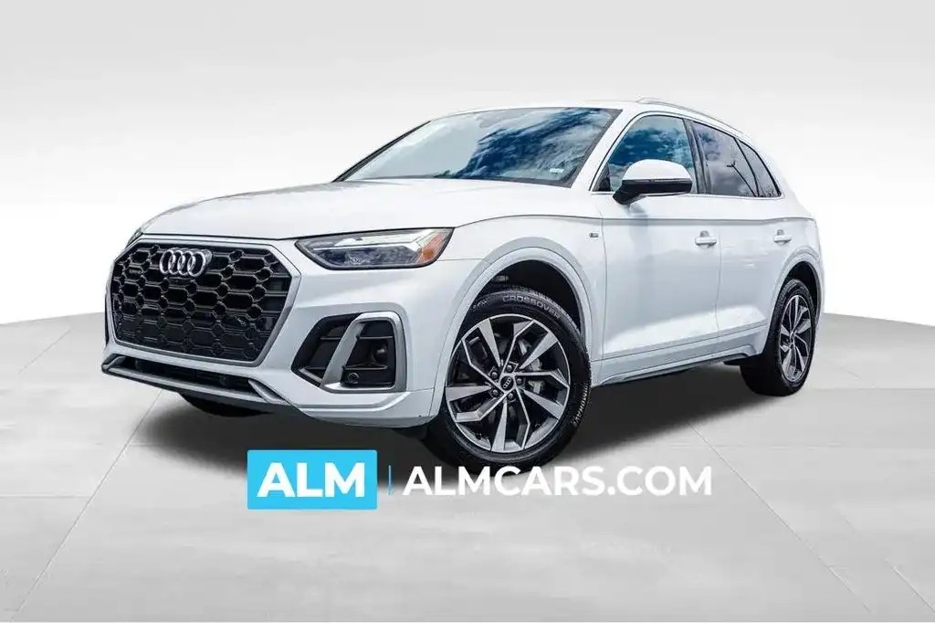 2024 Audi Q5 45 Premium Plus's photo