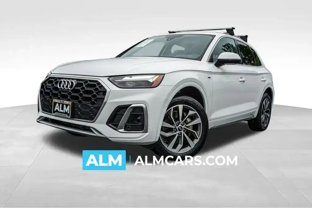 2024 Audi Q5 45 Premium Plus's photo