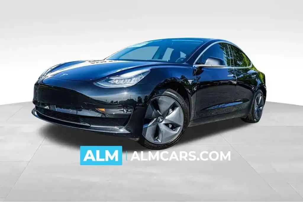 2020 Tesla Model 3 Standard Range Plus's photo