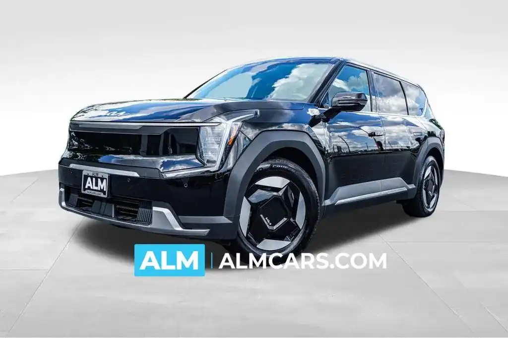 2026 Kia EV9 Light L/R's photo