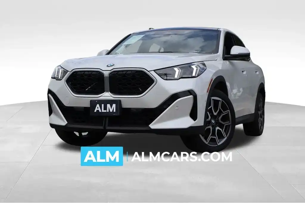 2025 BMW X2 xDrive28i's photo