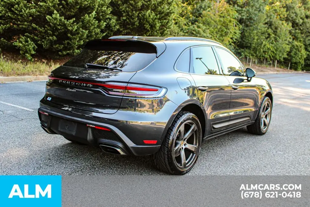 2022 Porsche Macan Base photo 5