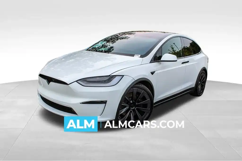 2023 Tesla Model X Long Range's photo