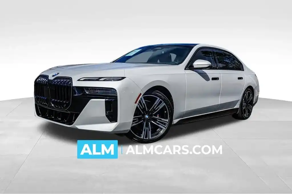 2025 BMW i7 eDrive50 Sedan's photo