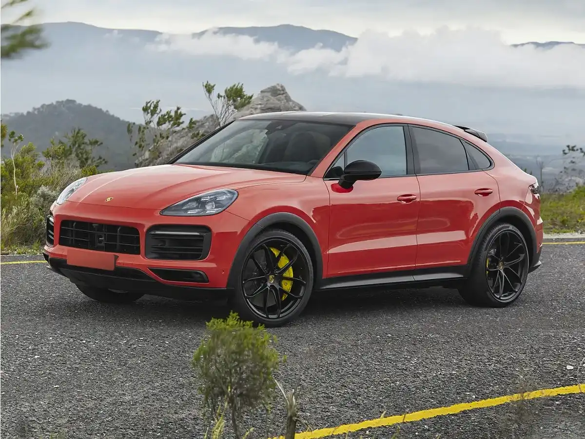 2023 Porsche Cayenne Base's photo