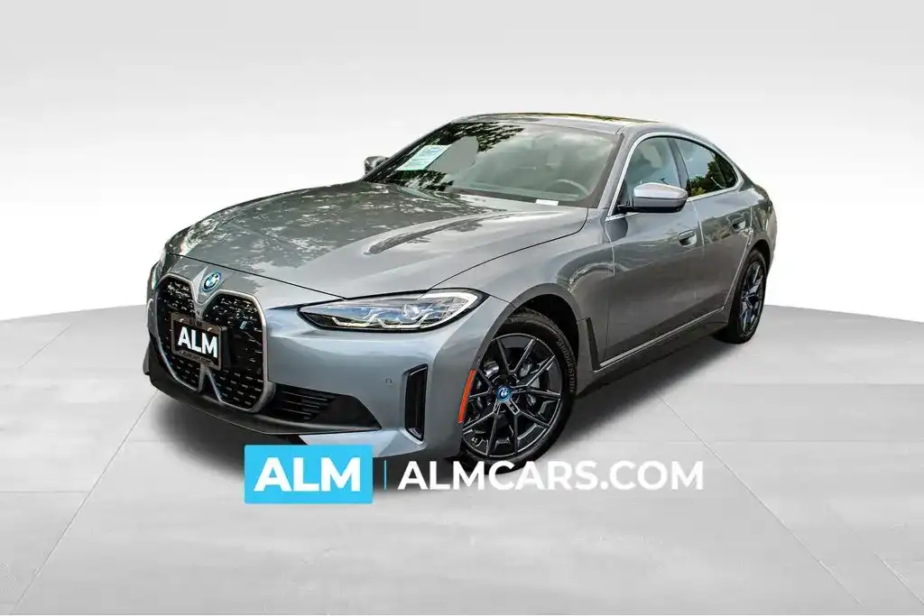 2023 BMW i4 eDrive35's photo