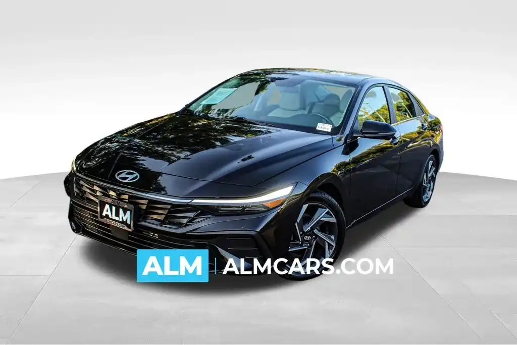 2024 Hyundai Elantra 2.0 Limited IVT's photo